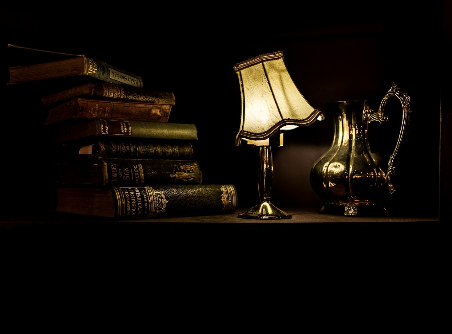 Integrando el estilo Dark Academia en narrativa